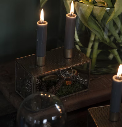 Ljusstake 2 Ljus Mässing från IB Laursen på trämöbel