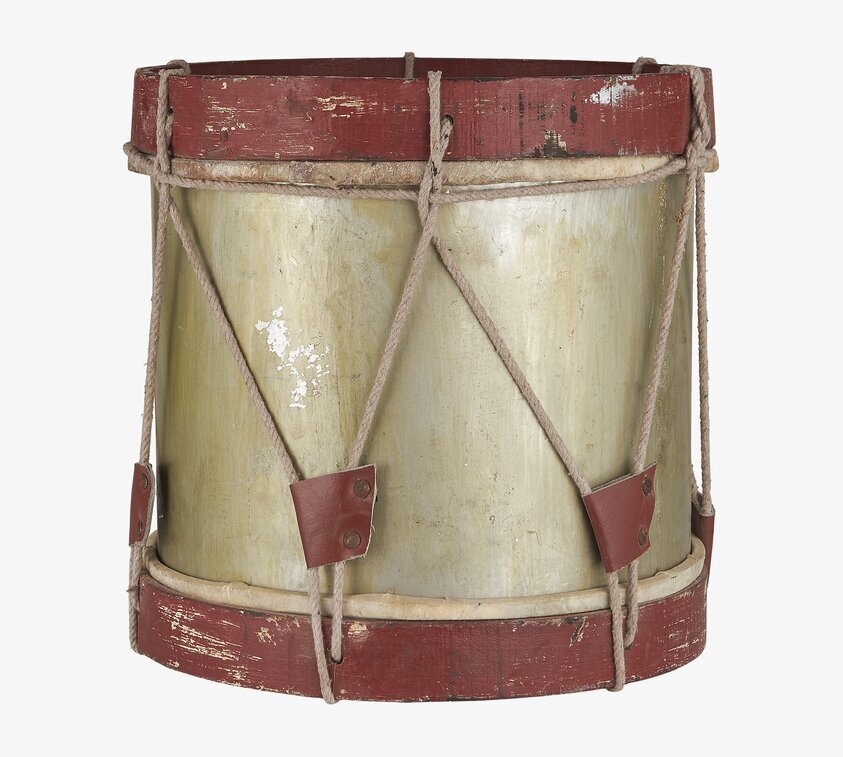 IB Laursen Trumma Guld/Röd med vintage och rustik känsla