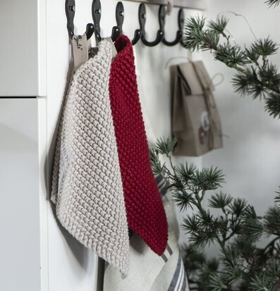 Grytlapp Mynte Rhododendron från IB Laursen i röd och beige