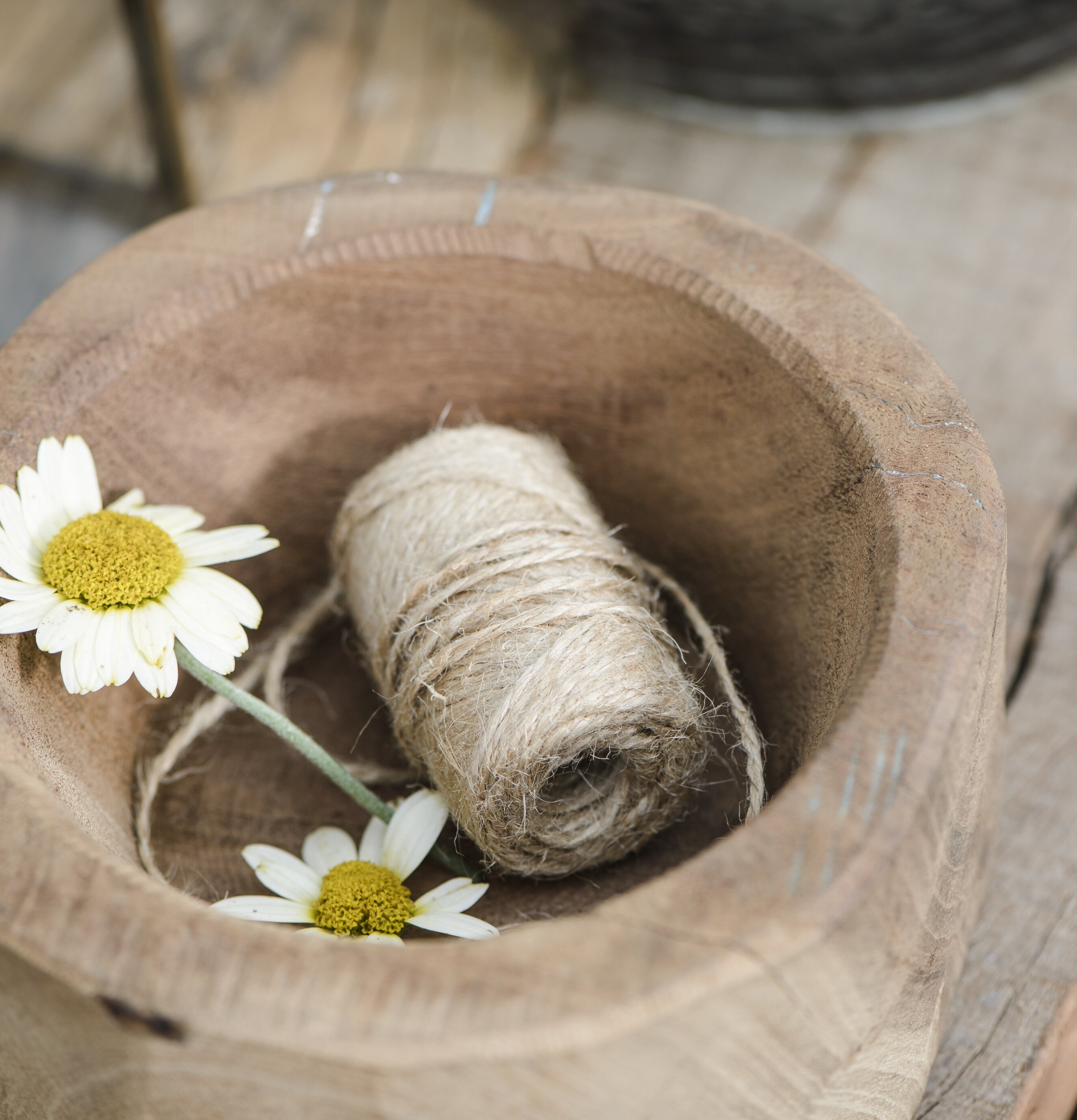Jutesnöre Natur 30 M från IB Laursen i rustik skål