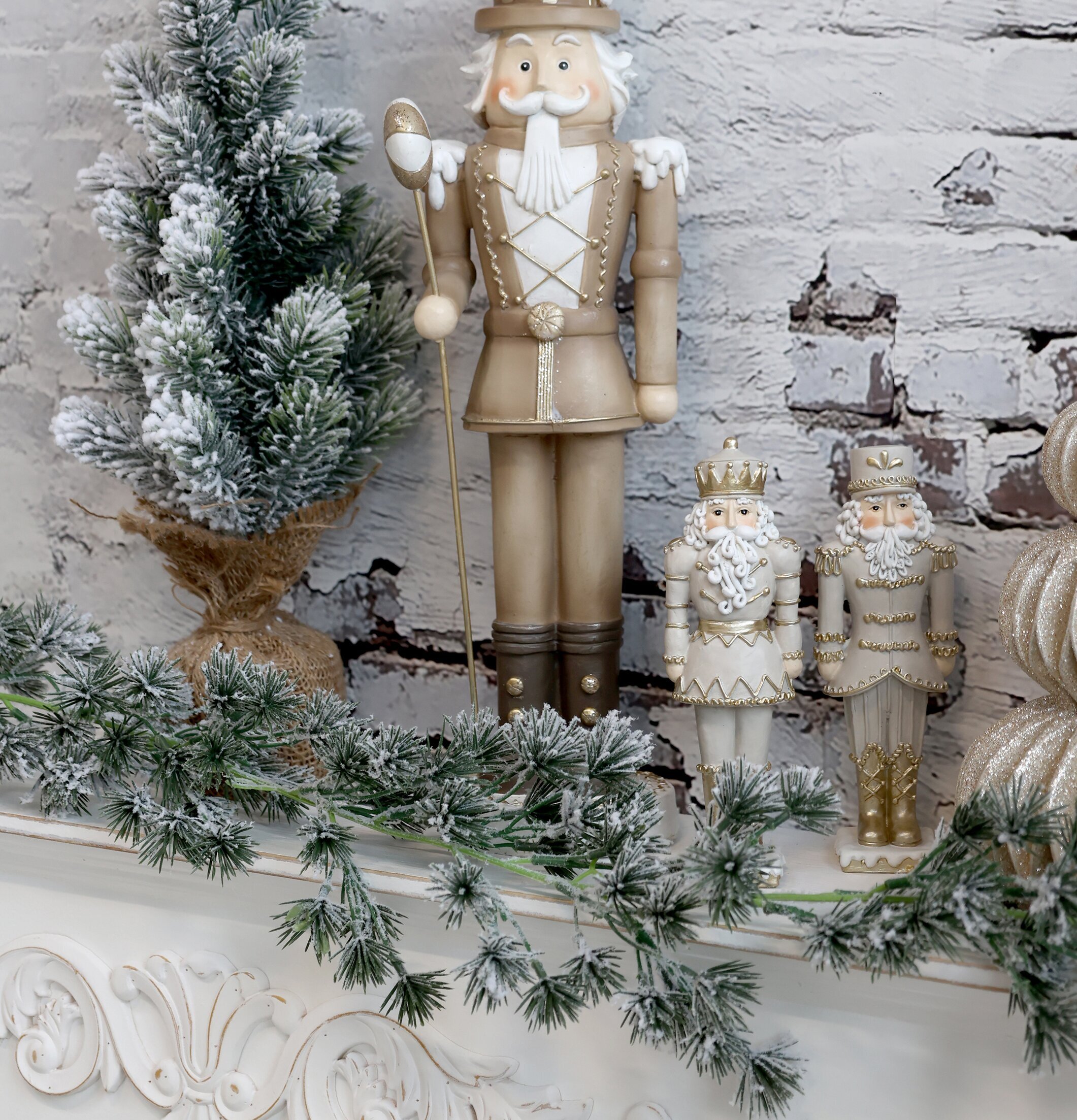 Nötknäppare Gulddekor Set/2 Latte från Chic Antique