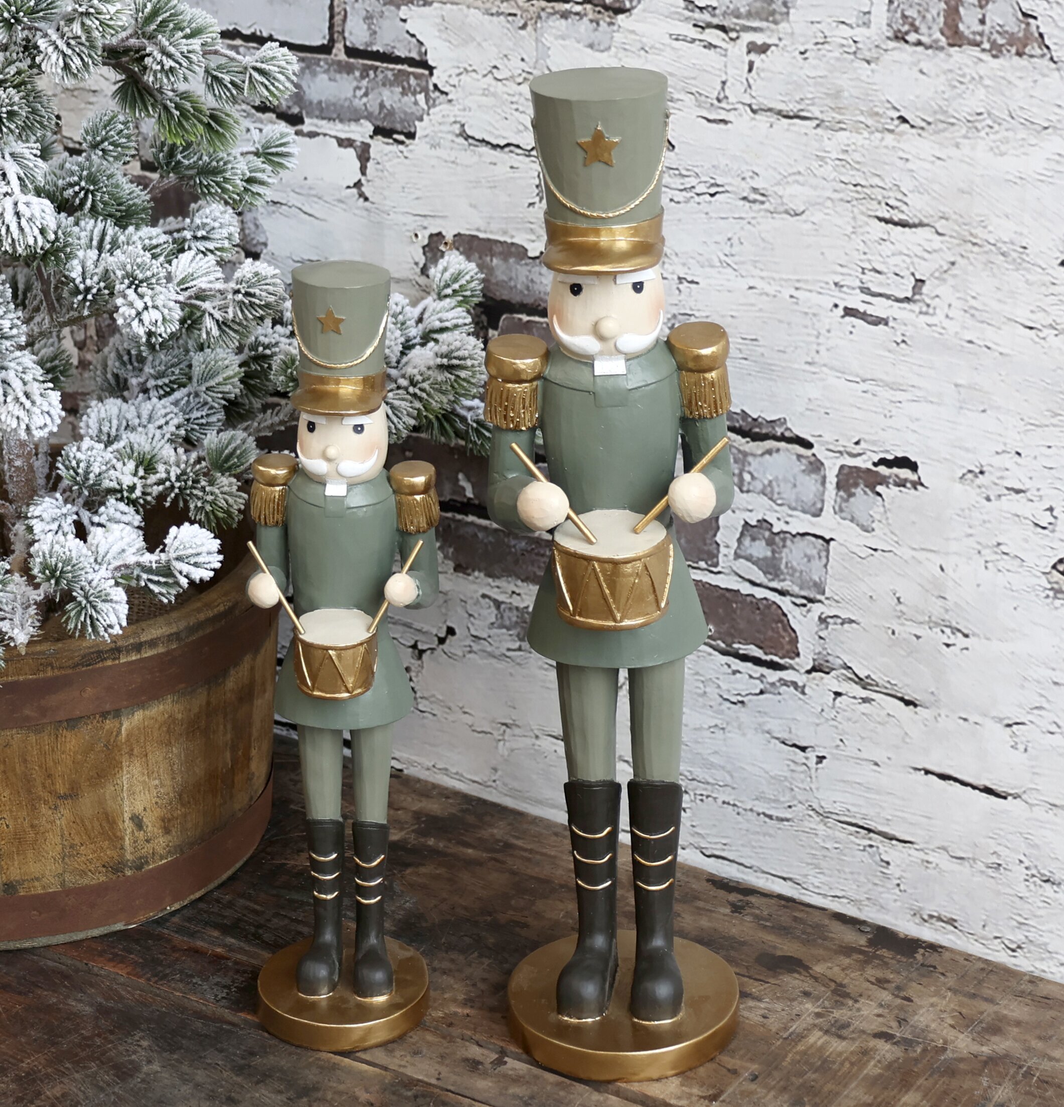Nötknäppare Med Trumma Mossgrön Stor från Chic Antique