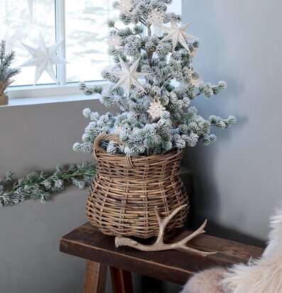 Horn Deko Antikbrun/Guld från Chic Antique på träbänk