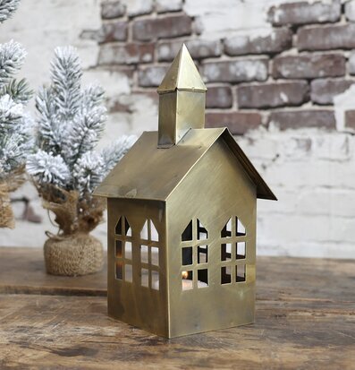 Bild av charmig antik ljuslykta med rustik känsla