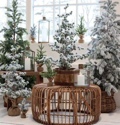 Grimaud Gl. Kärl Trä Natur Small från Chic Antique i julmiljö