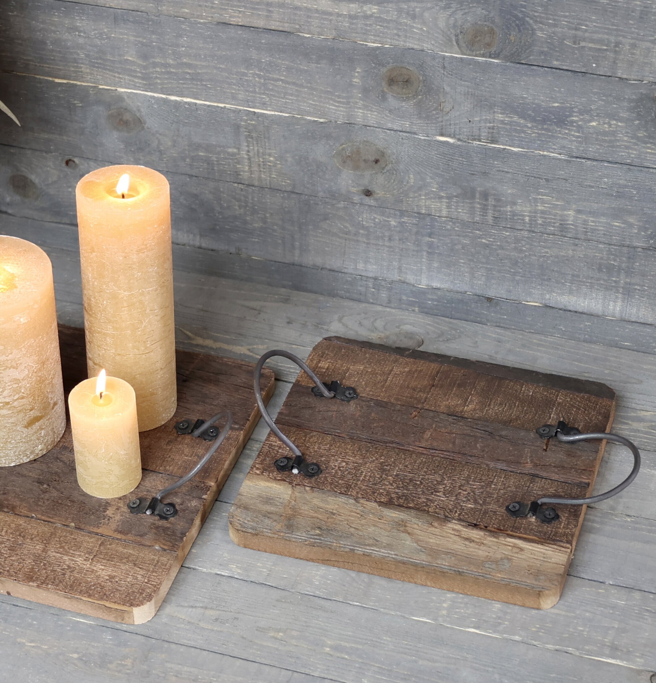 Grimaud Gl. Bricka Med Handtag Small från Chic Antique