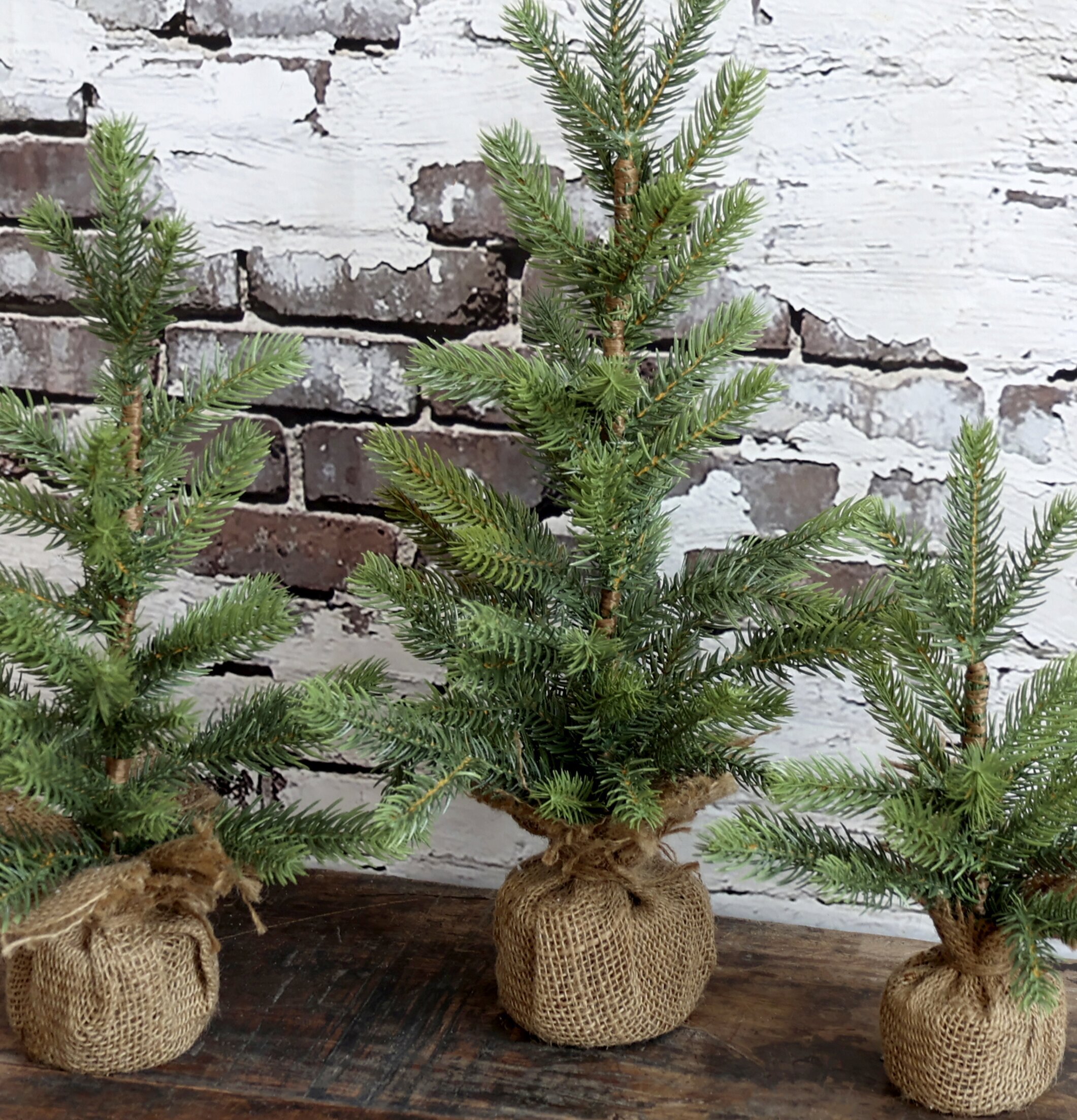 Fleur Gran H45 Cm från Chic Antique i rustik säckvävsbas