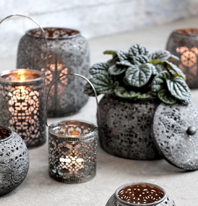 Lanterna Mönster Antik Zink från Chic Antique i grupp