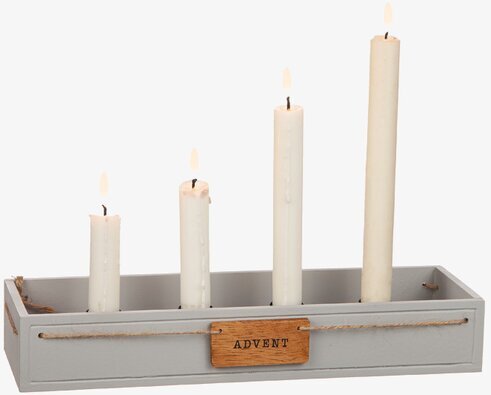 Adventsljusstake Grå från Different Design med vita ljus