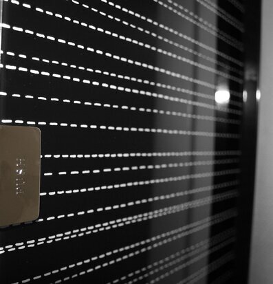 Dixie kombi-/nyckelskåp från Derriére la porte med mönster