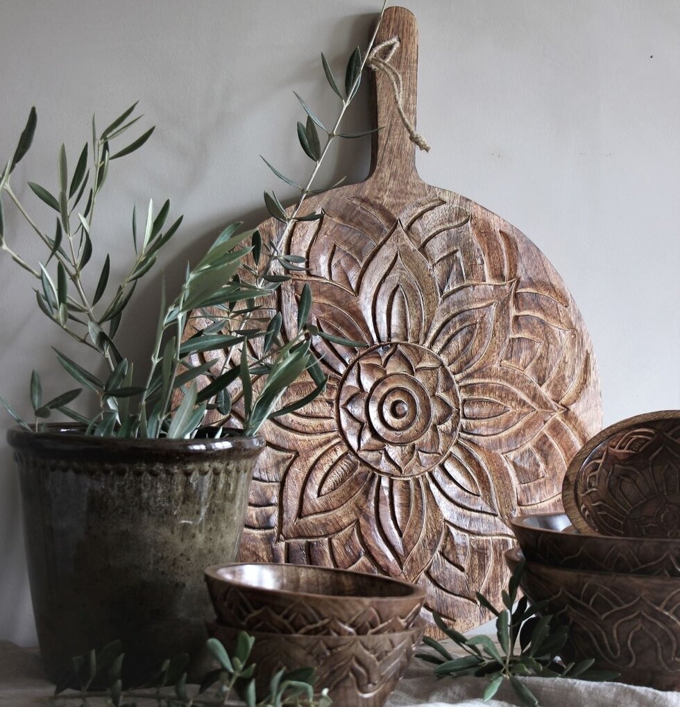 Skärbräda Fleur Stor Rund Brown från Majas Cottage