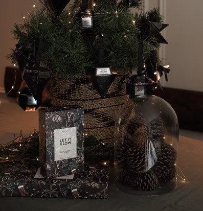 Gåvobox Home Set - Let It Glow från The Gift Label i gran