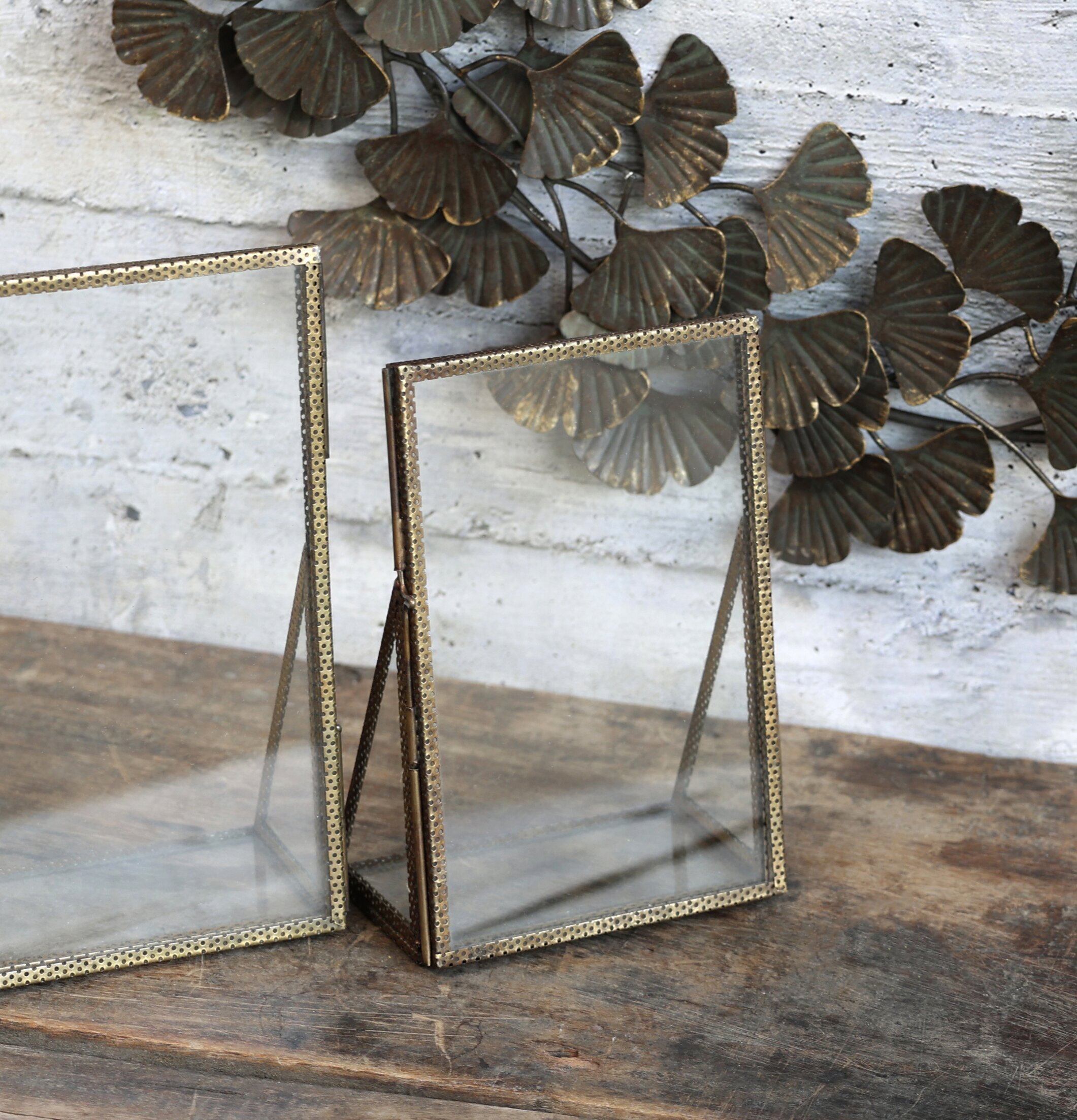 Ram Pärlkant Liten från Chic Antique med antikguld pärldetaljer