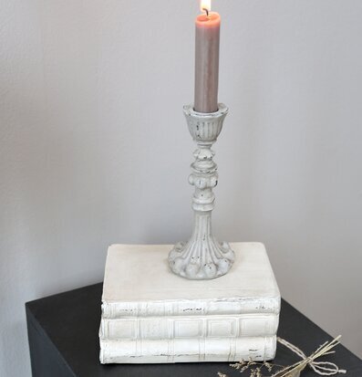 Böcker Dekoration Antique Creme från Chic Antique på skåp