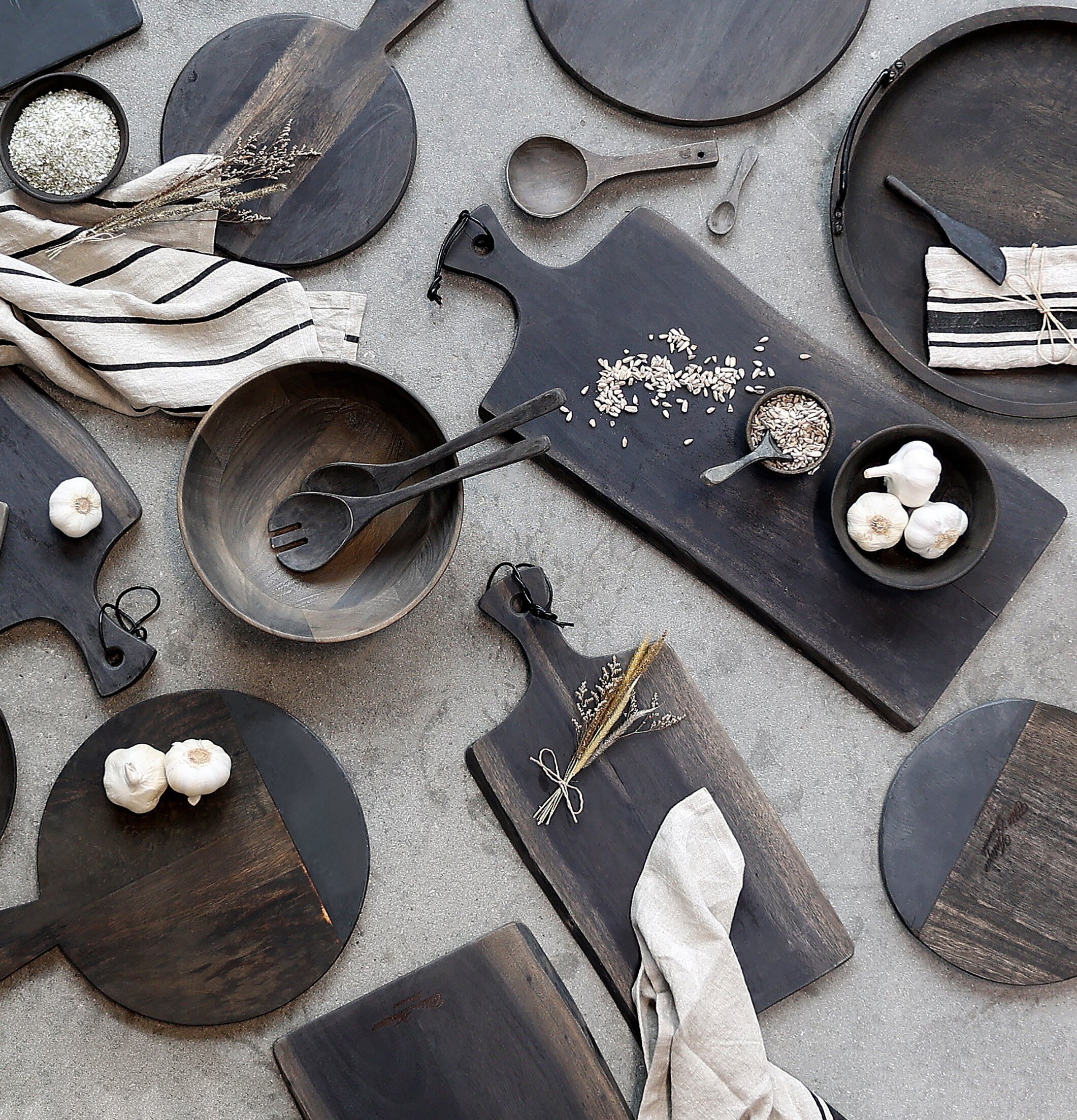 Salladsbestick Set/2 Mangoträ från Chic Antique i rustik miljö