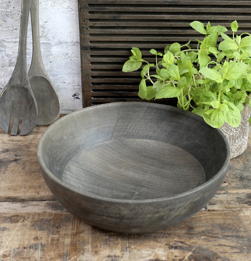 Salladsskål Mangoträ från Chic Antique med serveringsredskap