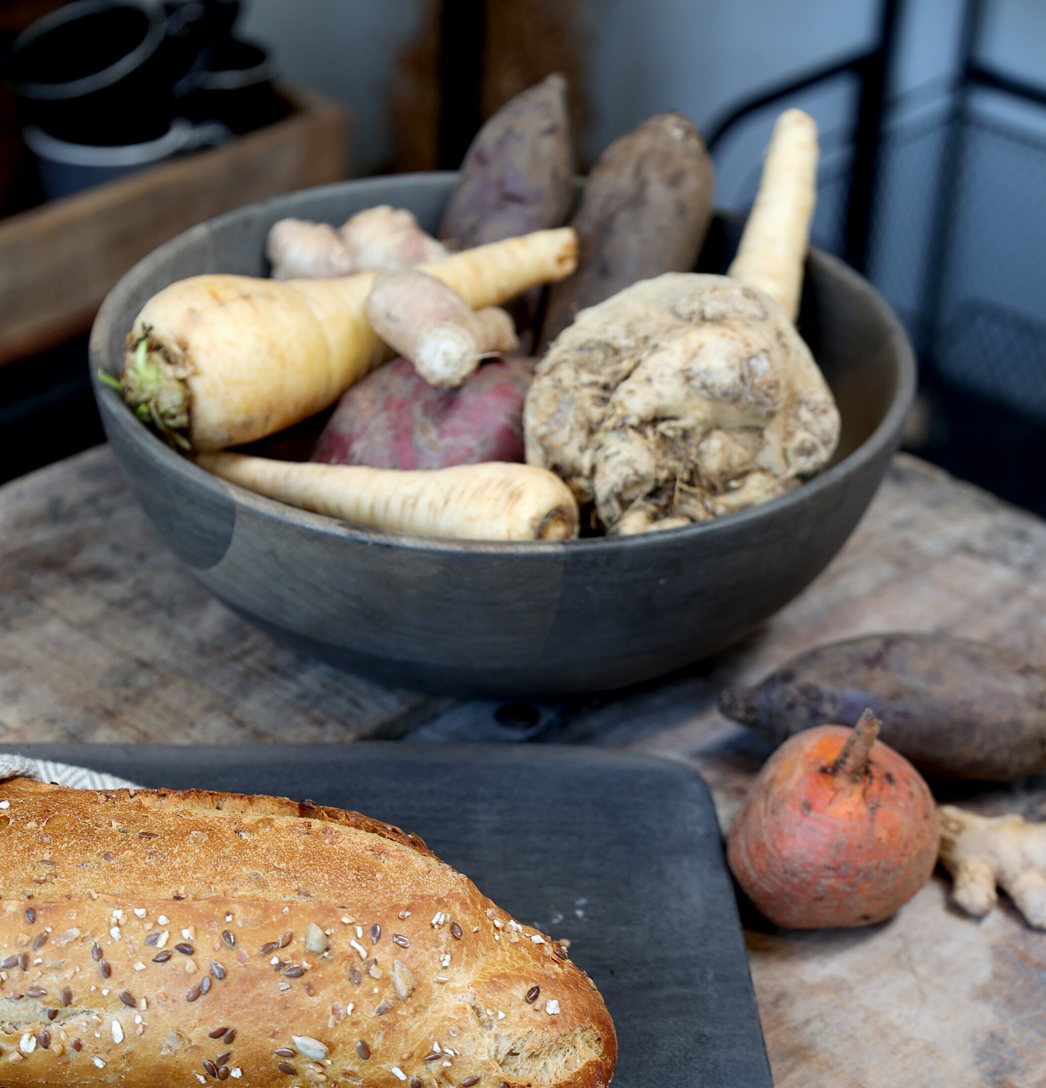 Salladsskål Mangoträ från Chic Antique i rustikt kök