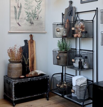 Tapasbräda/Skärbräda L Acacia från Chic Antique i rustik miljö