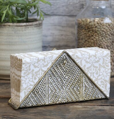 Servetthållare Antik Champagne från Chic Antique på rustikt bord