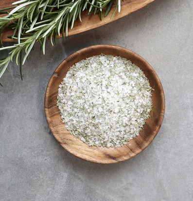 Skål Laon L Acacia från Chic Antique fylld med havssalt