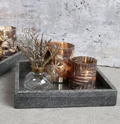 Marmorbricka Morlaix L Grå/Svart från Chic Antique med dekorationer