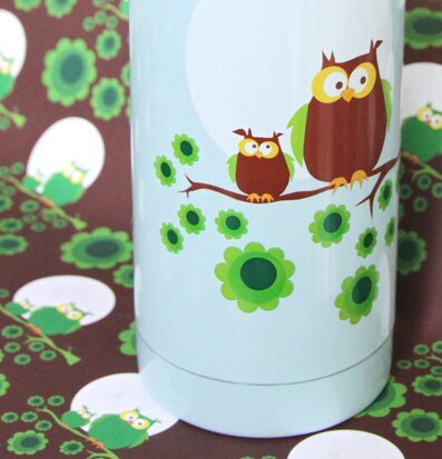 Termos Uggla från Blafre med ljusblå bakgrund och ugglor