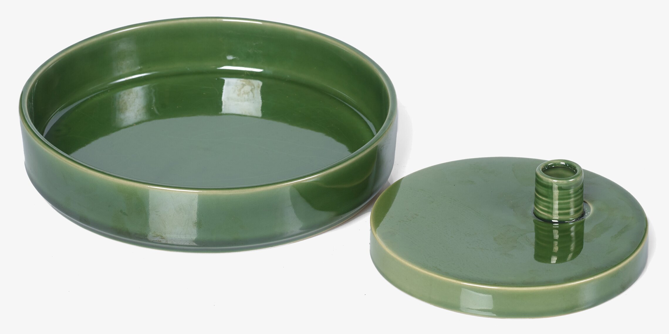 Ljusskål Eklaholm från I AM Interior i mörkgrön keramik