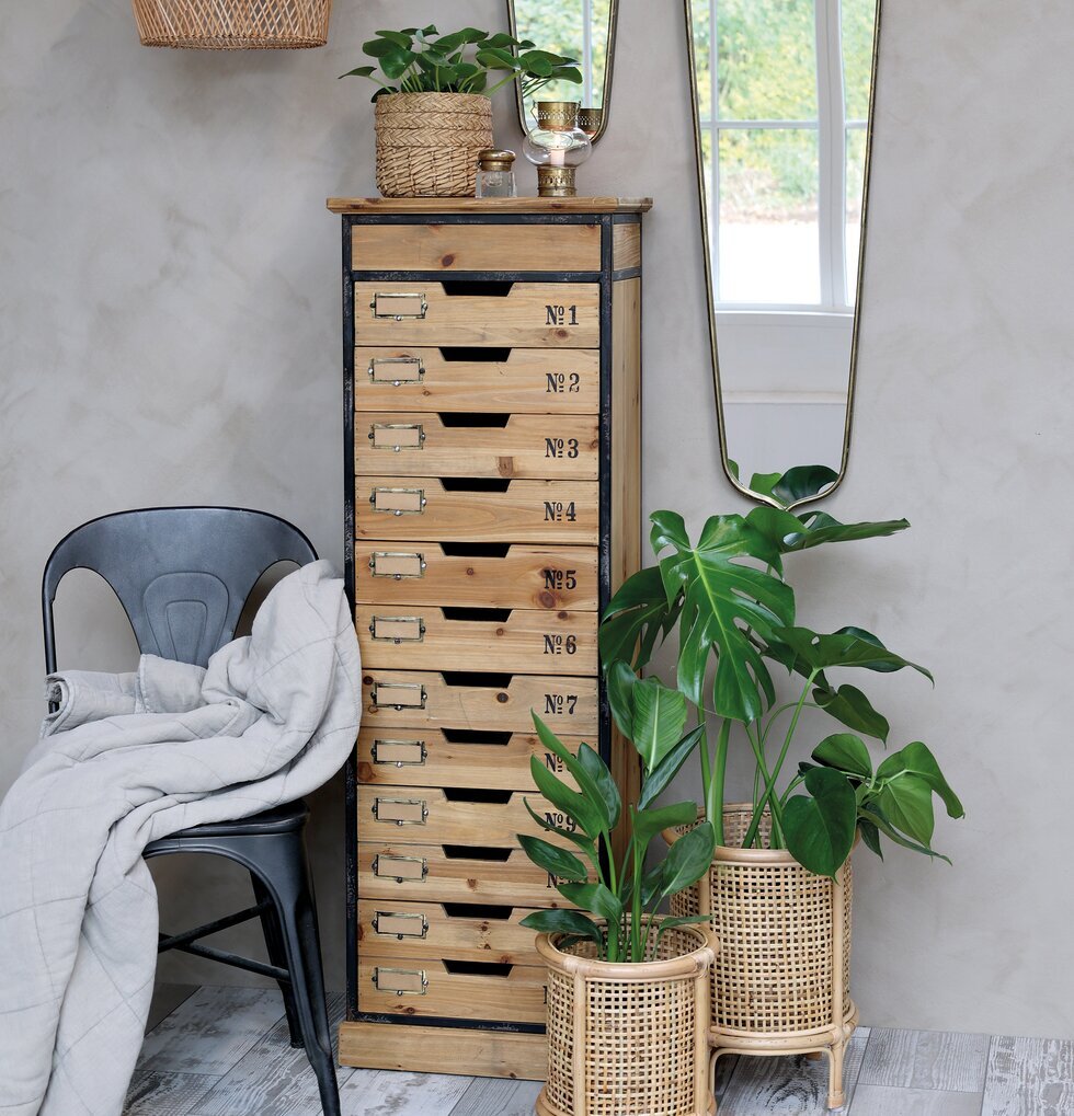 Byrå Med 12 Lådor från Chic Antique i rustik inredning