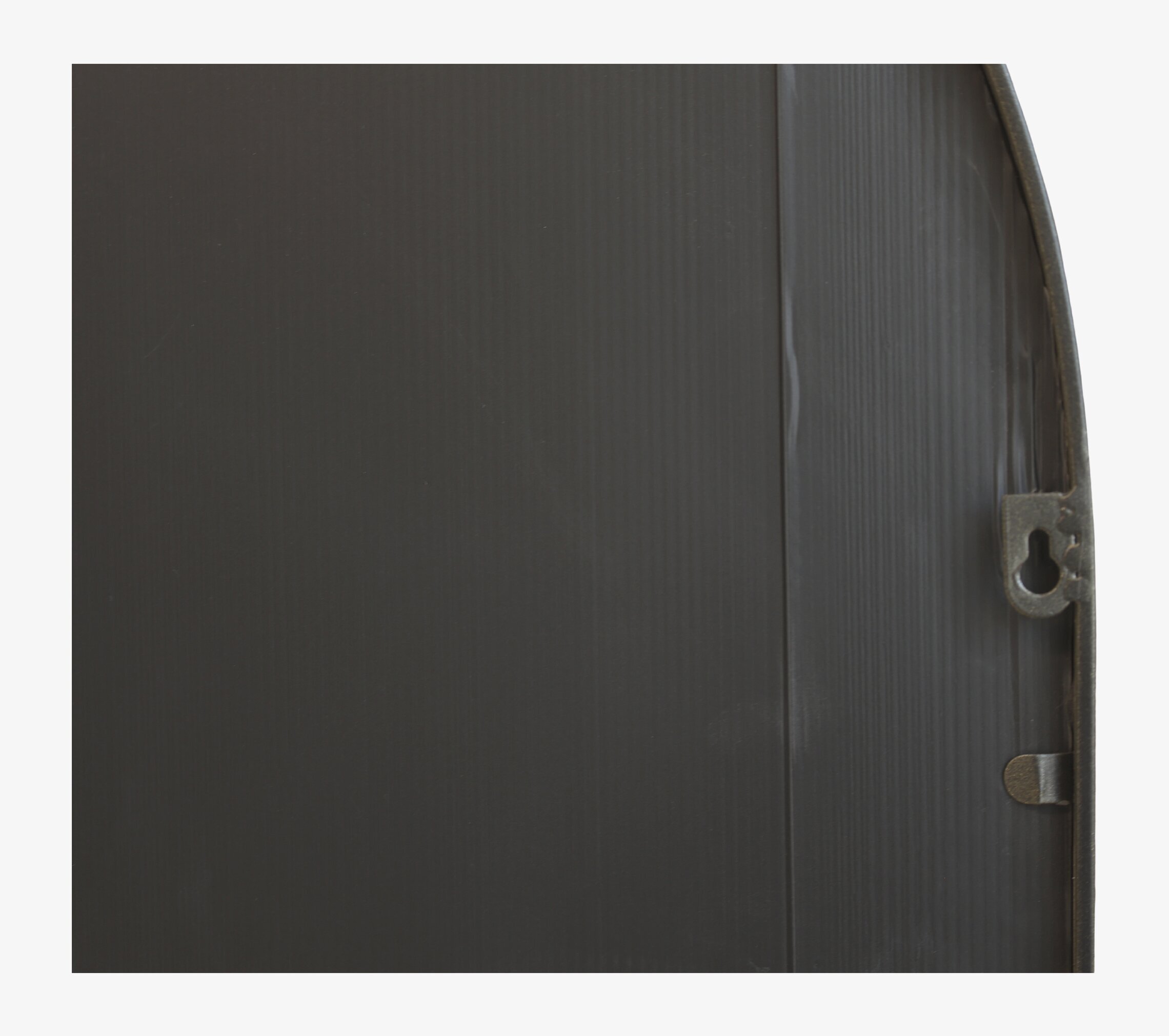 Spegel Arch Antique Brass från Chic Antique med antik mässingsram