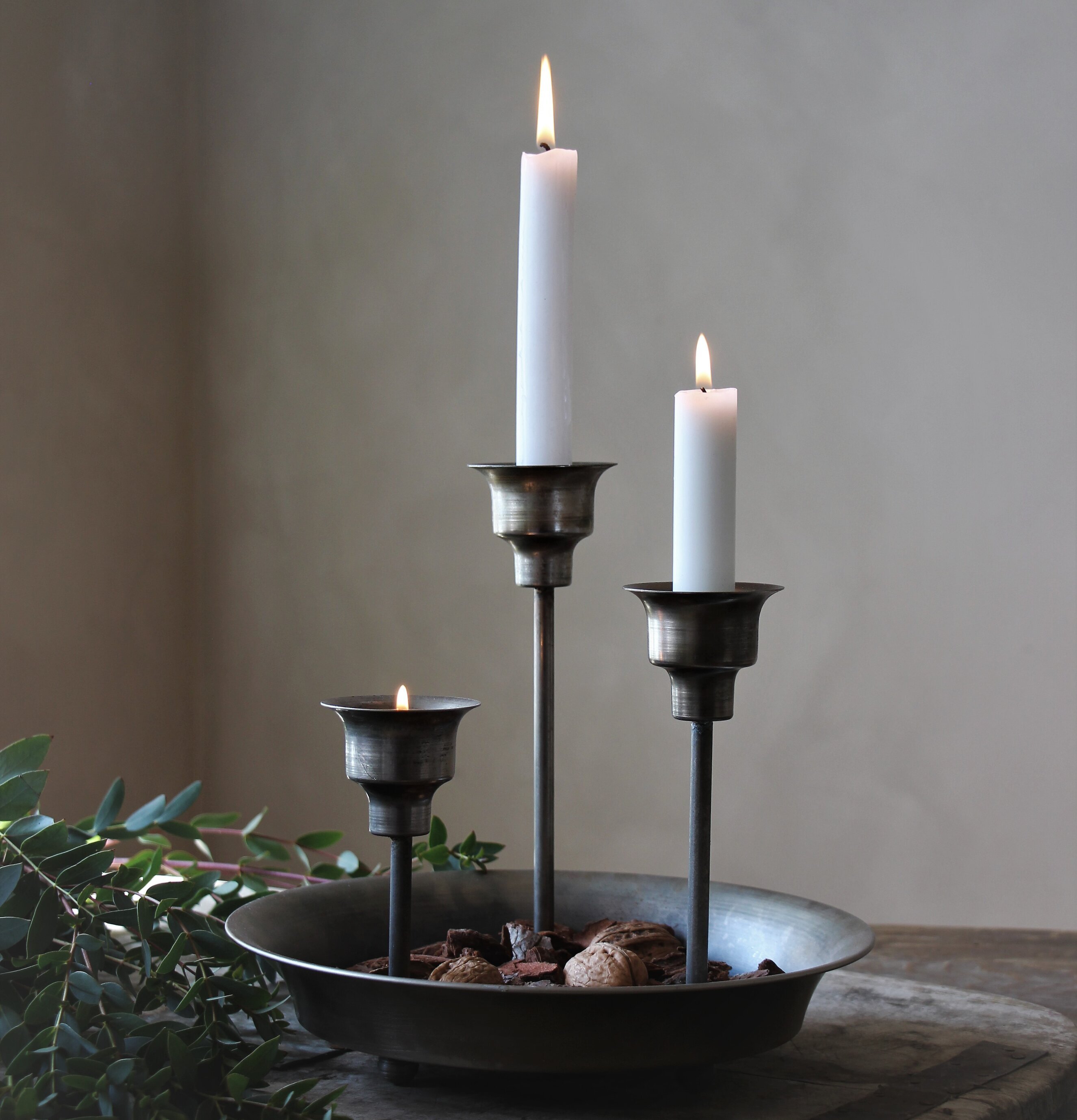 Cozy Ljushållare 3 Ljus från Majas Cottage på träbricka