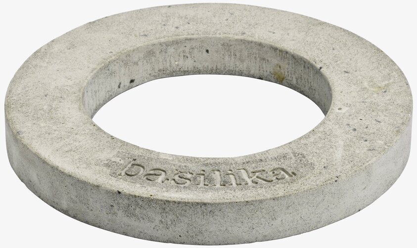 Plantcirkel Basilika från Dixie i betong med ingraverad text