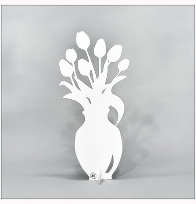 #ÄlskaPlåt Tulpan Vit från Älskaplåt i vit plåtvas