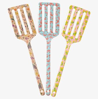 Stekspade - Yippie Yippie Yeah från Rice i tre mönstervarianter