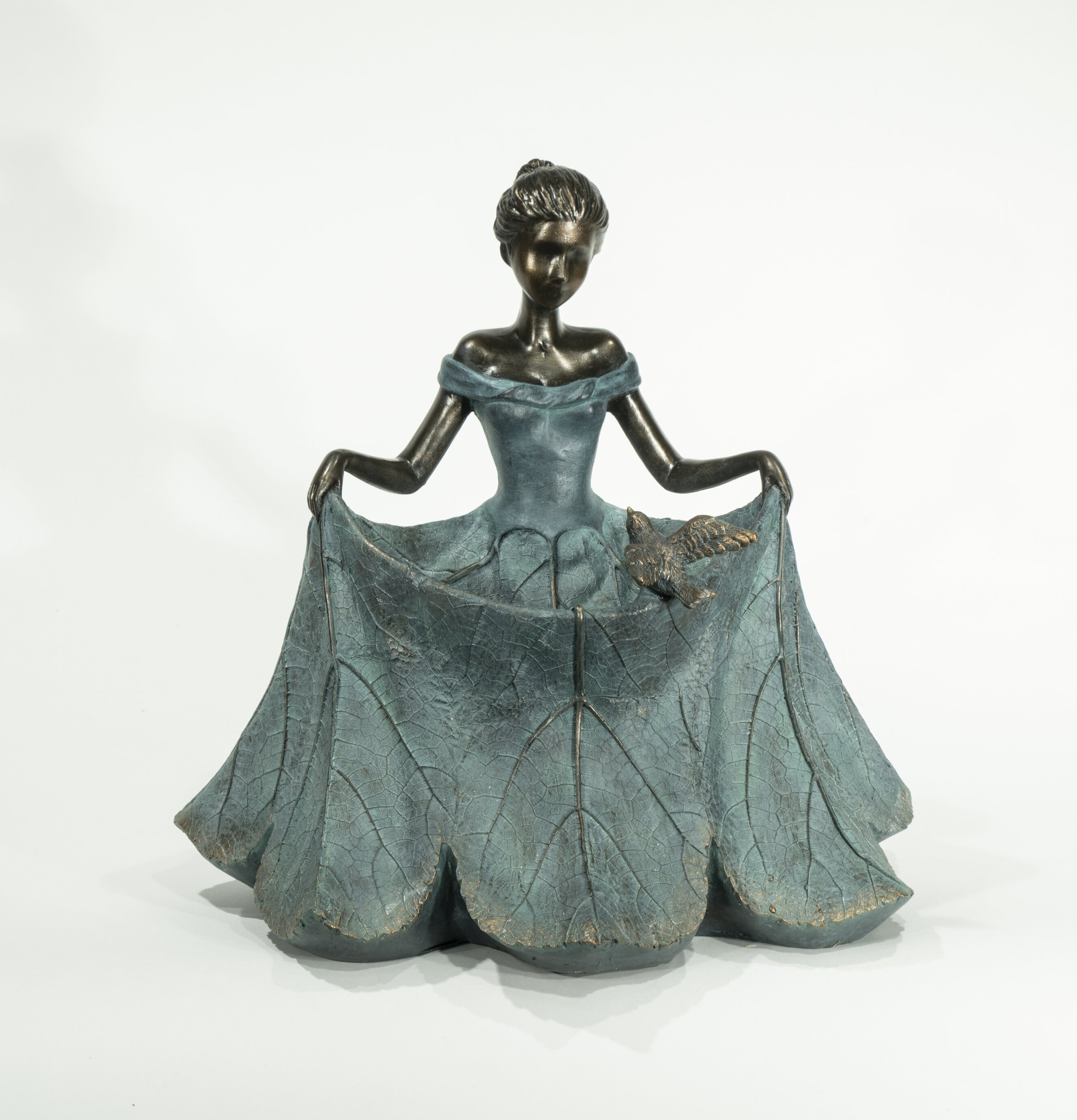 Figurin Abigail från Trademan med brons och blå detaljer