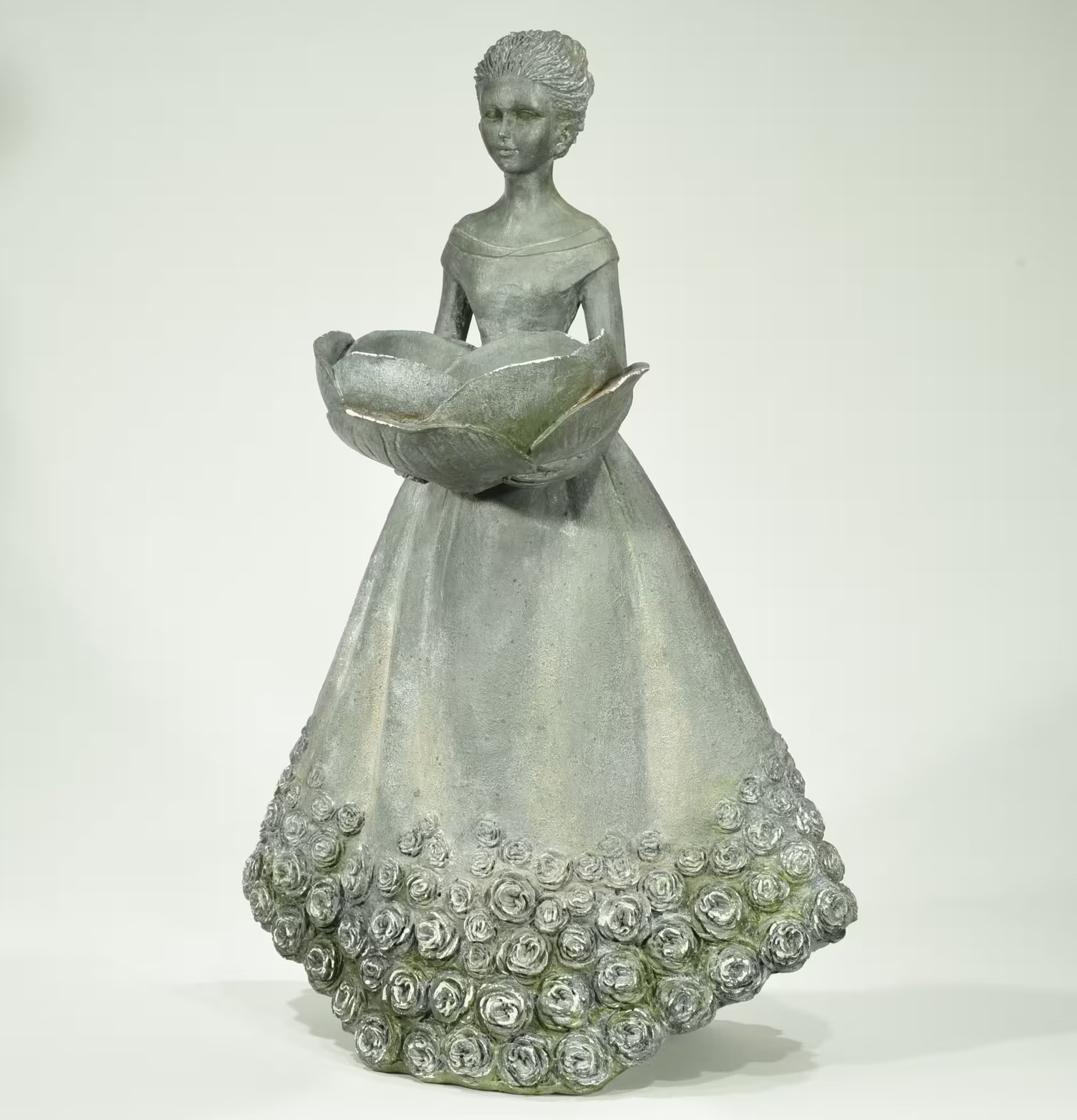 Figurin Loretta från Trademan i antik stil med blommor