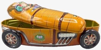 Bild av retroinspirerad racerbil i plåt som förvaringsburk