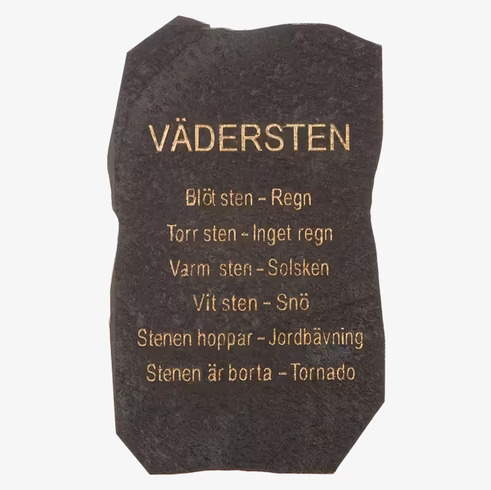 Vädersten Skiffer från Different Design med ingraverad text