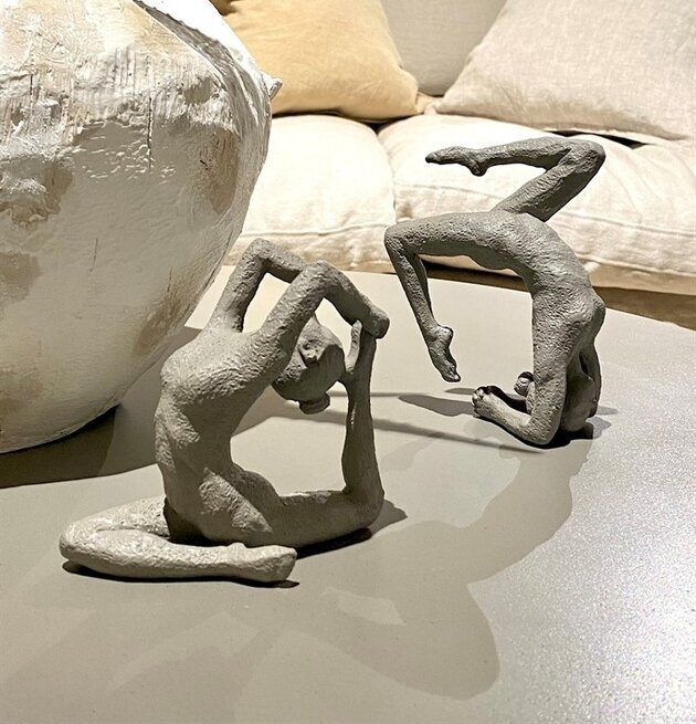 Yoga Tama Grå från Nääsgränsgården i harmonisk inredning