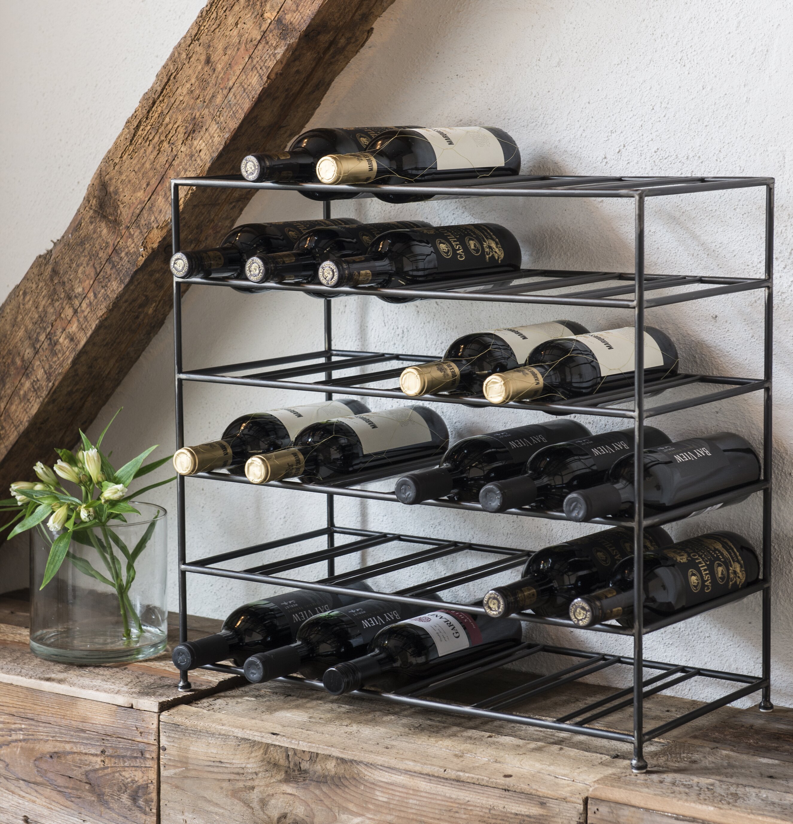 Vinställ Brooklyn 30 Flaskor från IB Laursen i rustik miljö