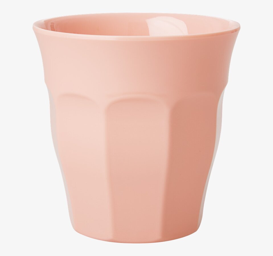 Bild av mugg i pastellkorall med elegant design