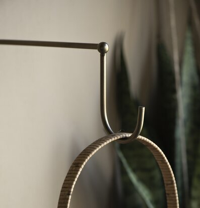 Vägghängare Lanterna Mässing från IB Laursen mot vägg