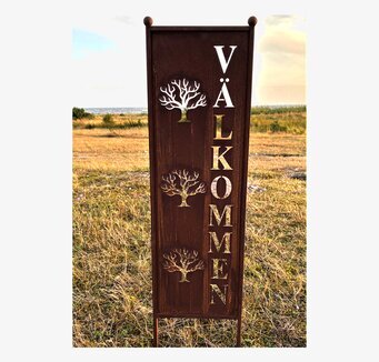 Skärm Välkommen Träd Rost från Lind Decoration på gräsmark