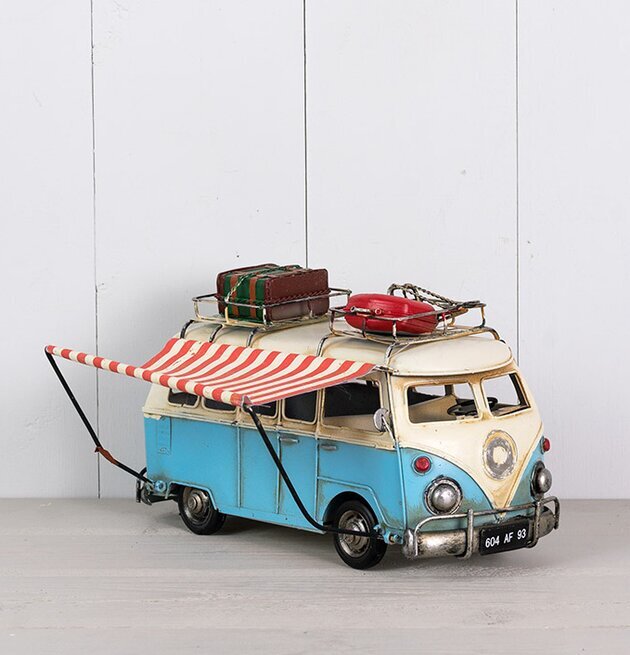 VW Camper Retro från Multi Agentur med detaljerad design