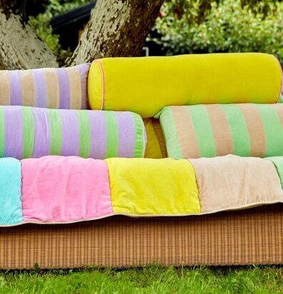 Prydnadskudde Velvet Green/Beige Large från Rice i trädgård