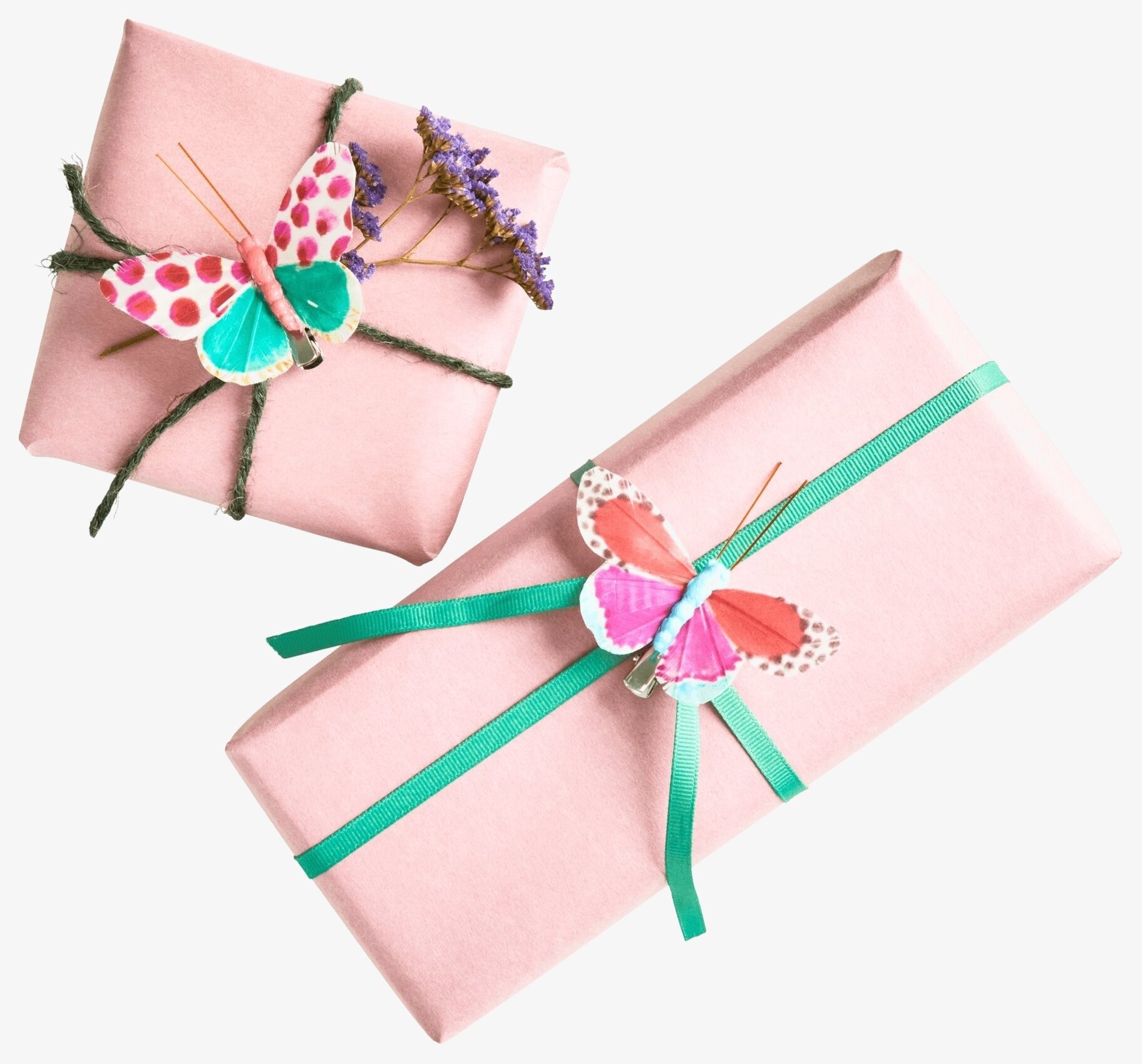 Dekorationsfjäril Med Clip från Rice på inslagna presenter