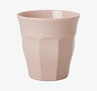 Bild av stilren och funktionell mugg i elegant beige