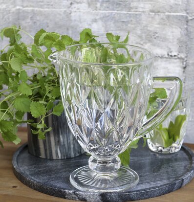 Kanna Med Diamantutskärning från Chic Antique på marmoryta