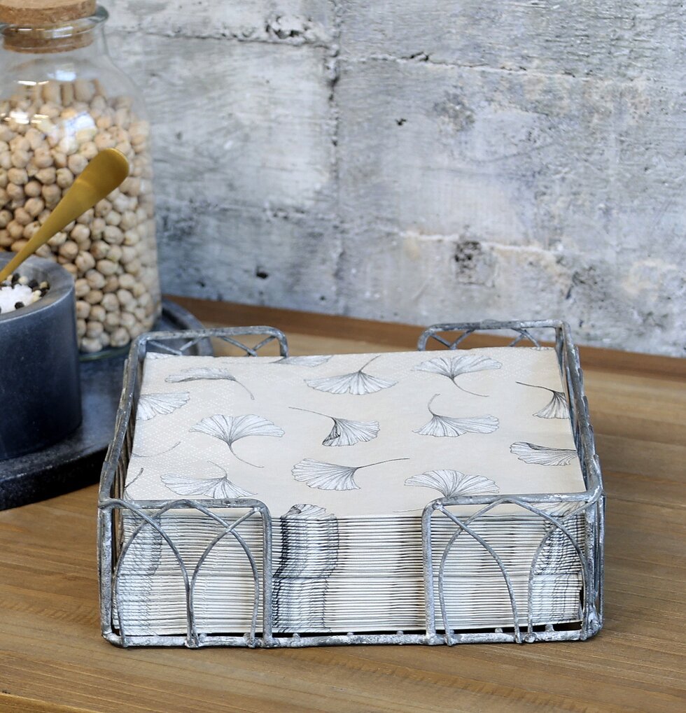 Servetthållare Antik Zink från Chic Antique på rustikt bord