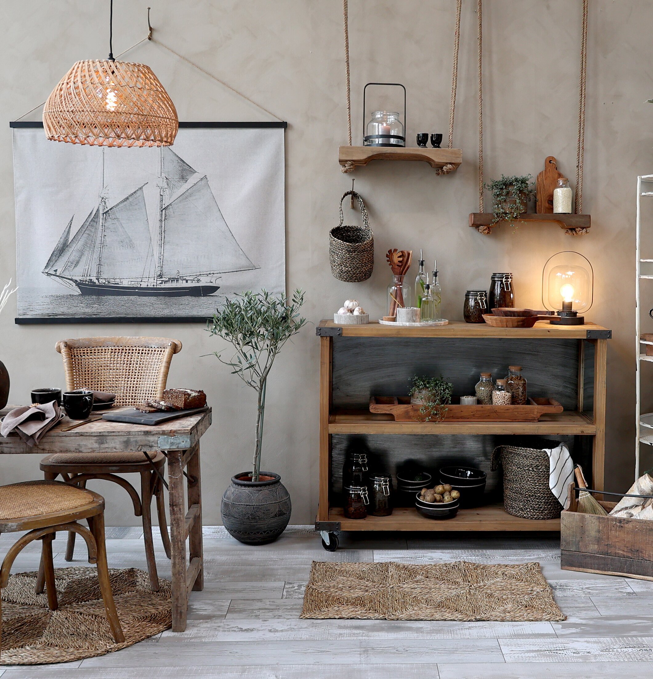 Hylla Grimaud Med Jutesnöre L från Chic Antique i rustik miljö