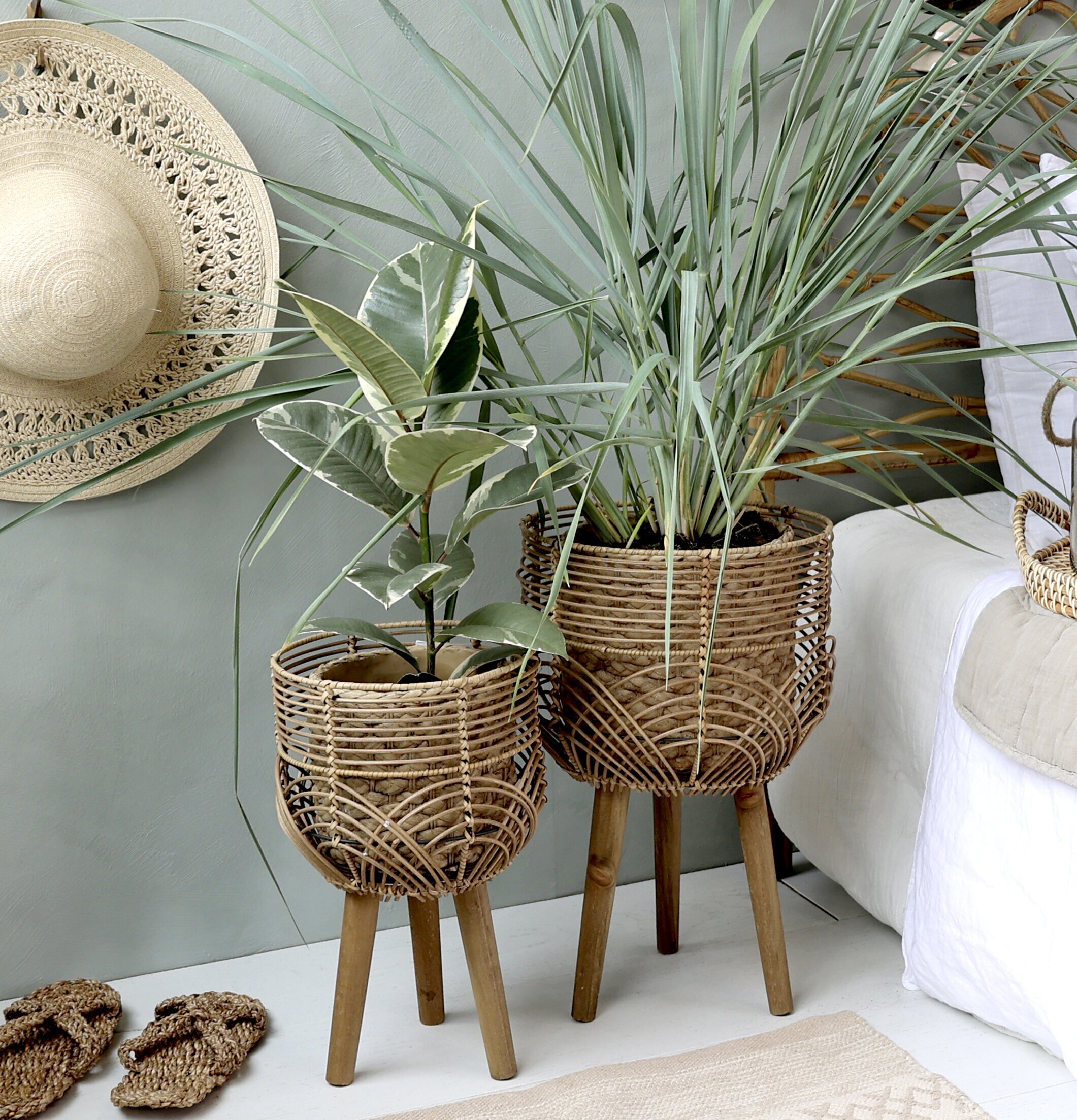 Kruka Flätad Rotting Set/2 från Chic Antique i naturlig miljö